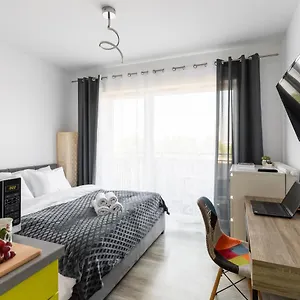 po-serviced-apartments-dionizosa.warsawhotelspoland.com/